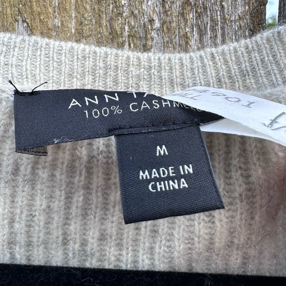 Ann Taylor 100% Cashmere Cold Shoulder Wide Sleeve Sweater Sz M - Picture 6 of 15